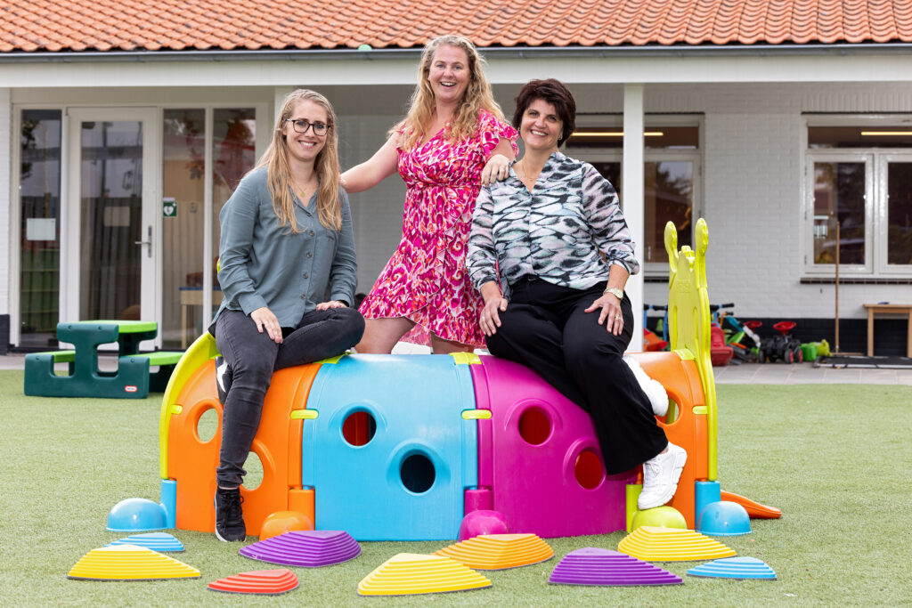 Alle drie hebben ze een “extra warm hart” voor het jonge kind. Dus zetten zij zich binnen gemeente Katwijk vol enthousiasme in voor een ononderbroken ontwikkeling van peuters en kleuters.